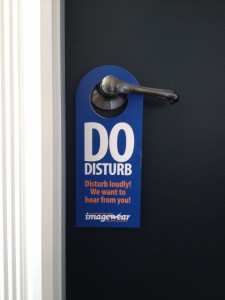 IW_DoorHanger_01